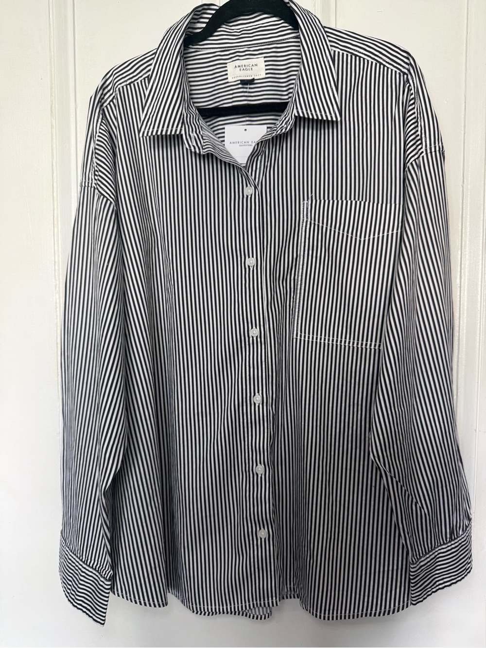 American Eagle NWT Black & White Striped Oversized Button Down Shirt - XXL